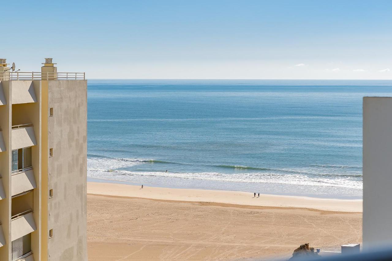 Ocean Beachfront Home By Real Life Concierge Портиман Екстериор снимка